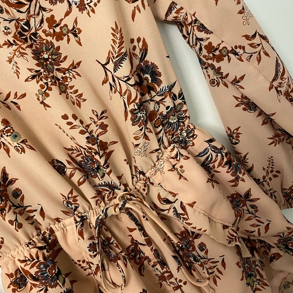 Abercrombie Long Sleeve Romper - Picture 2 of 3